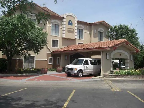 Chicago O'hare Airport Hotel Elk Grove Village